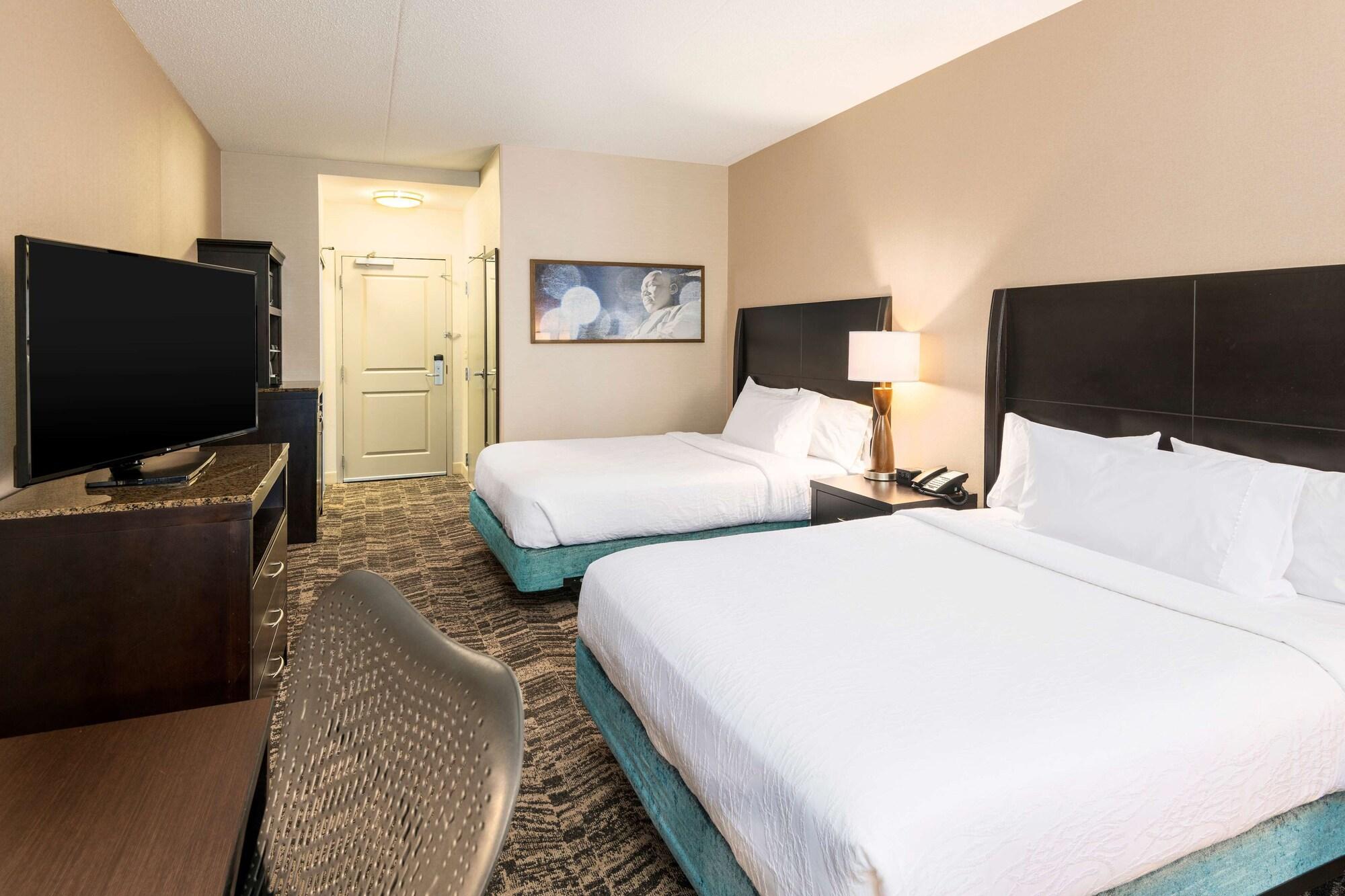 Hilton Garden Inn Silver Spring White Oak Экстерьер фото