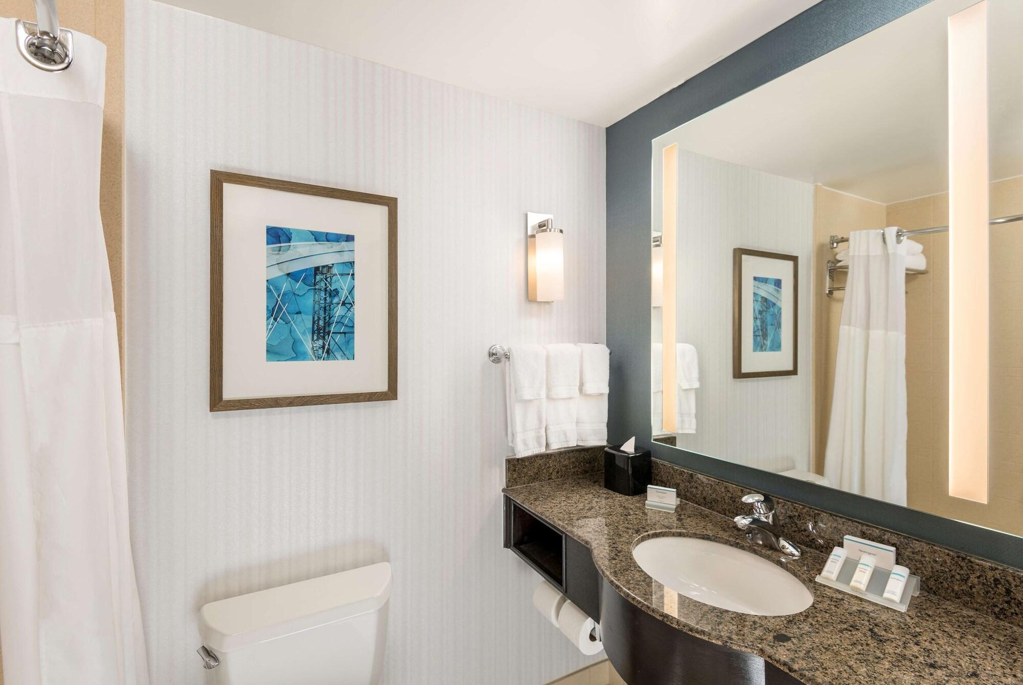 Hilton Garden Inn Silver Spring White Oak Экстерьер фото