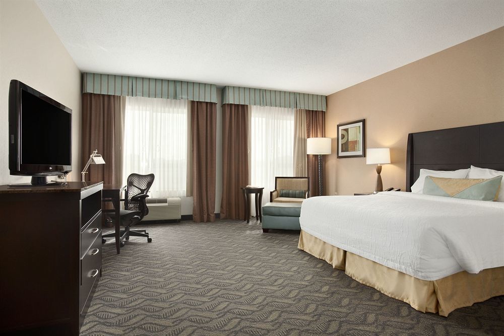 Hilton Garden Inn Silver Spring White Oak Экстерьер фото