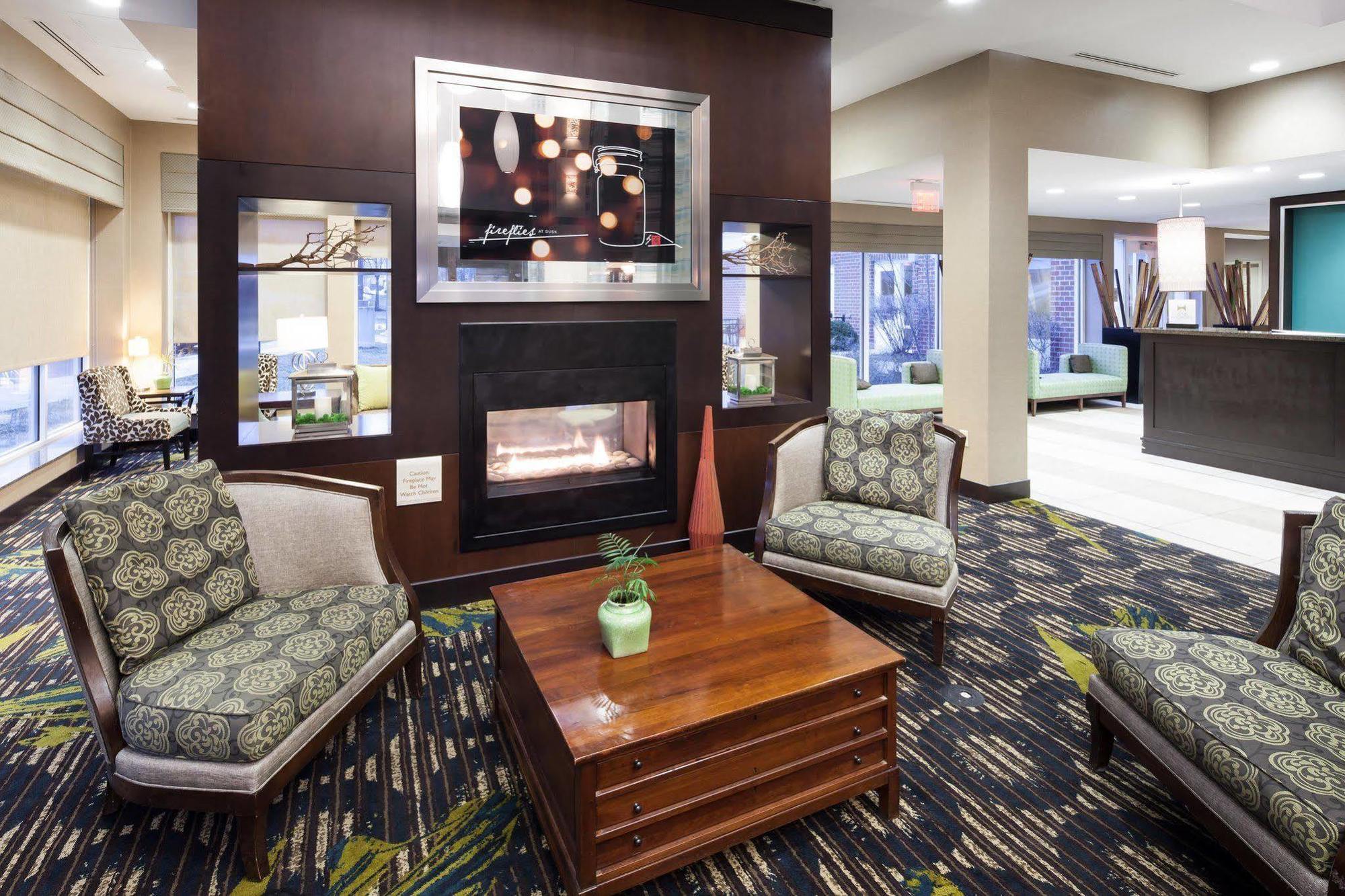 Hilton Garden Inn Silver Spring White Oak Экстерьер фото